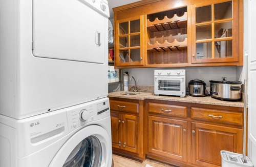 West Barnstable House | Family 4BR Cape Home Firepit, Outdoor Shower