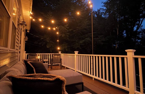 Eidelweiss Village House | Family Cabin Near North Conway Water Views 3 Min Walk to Beach Sleeps 8