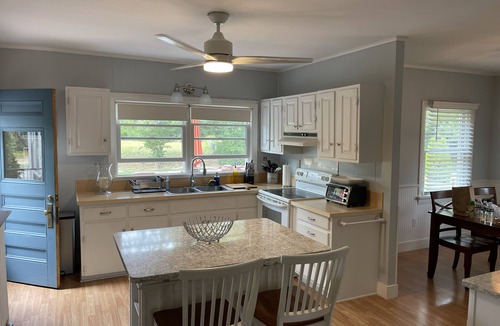 Lagoon Heights Cottage | Family cottage in Oak Bluffs. Close to town
