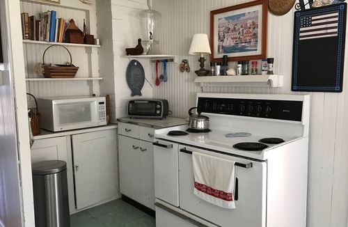 Niantic Cottage | Family Cottage Steps from the Beach!