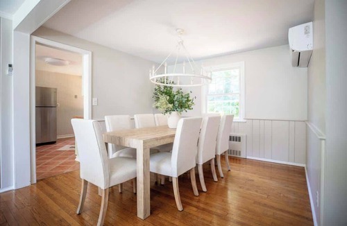 Norwalk House | Family Cottage with 4 King Beds and Fire Pit, Norwalk/Westport Border