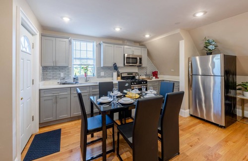 Dudley - Brunswick King Apartment | Family-Friendly 4BR Boston Near T w/Parking & Laundry Easy City Access 233/3