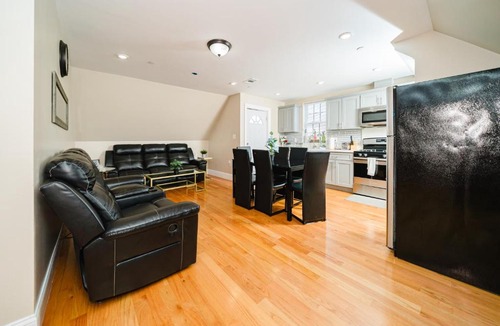 Dudley - Brunswick King Apartment | Family-Friendly 4BR Boston Stay Near Franklin Park, Free Parking, Near MTBA 233-3