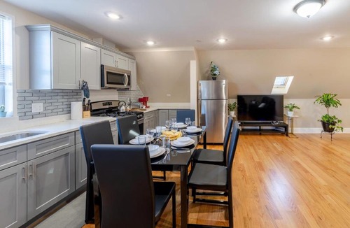 Dudley - Brunswick King Apartment | Family-Friendly 4BR Boston Stay Near Franklin Park, Free Parking, Near MTBA 233-3