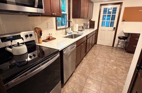 North Conway Cabin | Family friendly cabin in North Conway - walk to Echo Lake & Cathedral Ledge!