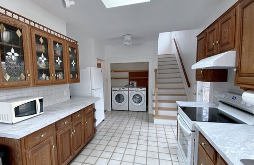 Northwest Harwich House | Family Friendly Cape Cod Beach House: 3 min. walk to Earle Rd Beach