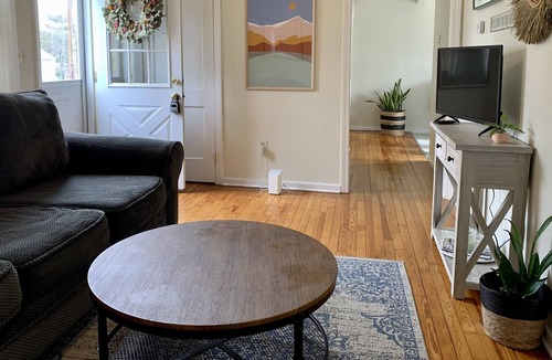 Westbrook House | Family-friendly Cottage by the Shore