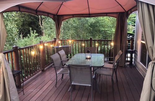 South Casco Cottage | Family Friendly Four Season Cottage at Point Sebago Beach & Golf Resort