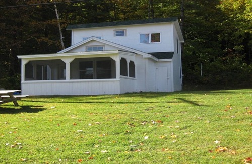 Salisbury Cottage | Family friendly getaway on Lake Dunmore