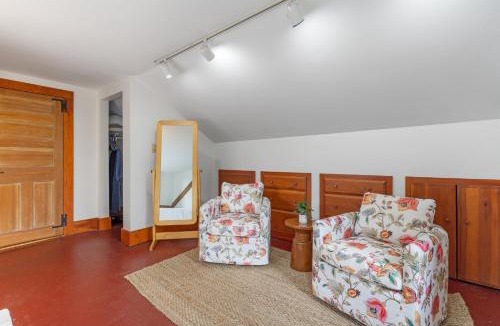 Loudon Apartment | Family Friendly Highland Cattle Farm with Panoramic Views - A