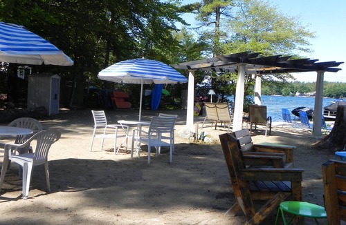 Moultonborough House | Family Friendly Lake Winnipesaukee Water Front.Boat launch across the street