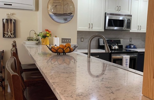 York Beach House | Family Friendly Modern Townhouse