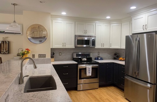 York Beach House | Family Friendly Modern Townhouse