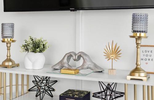 Shawmut Apartment | Family Friendly South End Suite