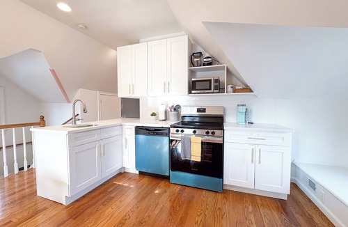 Stamford Apartment | Family-friendly Stamford Downtown Delight