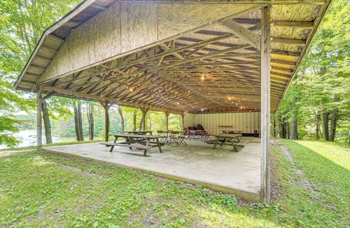 Bliss Apartment | Family Fun! Bliss Studio w/Lake & Trail Access