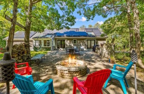 Barnstable House | Family Fun HQ Hot Tub Movie Room Game Room