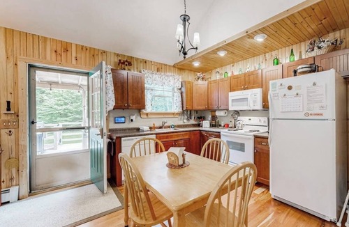Stratton House | Family Home w/Great Yard, Fireplace, Kayaks, AC & WiFi - Near Skiing/Lakes