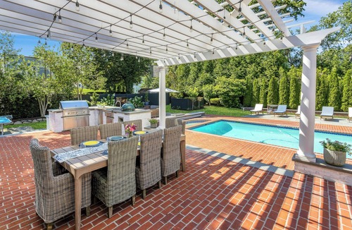 Riverside House | Family home with pool overlooking the Long Island Sound! Easy commute to NYC
