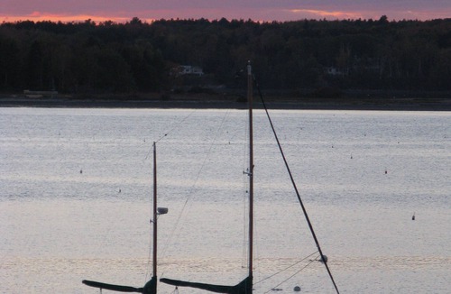 Mid-Coast and Islands House | Family & Pet Friendly Log House On Casco Bay