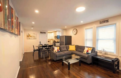 Meeting House Hill Apartment | Family Retreat 4-Bedroom Boston 1st-floor Apt w/Free Parking Pet-Friendly 301
