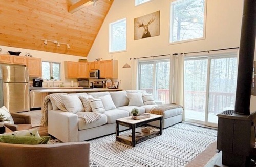 Conway Cabin | Family Retreat | Game Room + Firepit | Sleeps 10