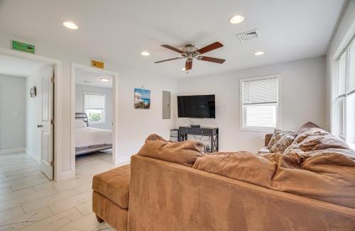 Old Lyme House | Family Retreat in Old Lyme Gated Miami Beach