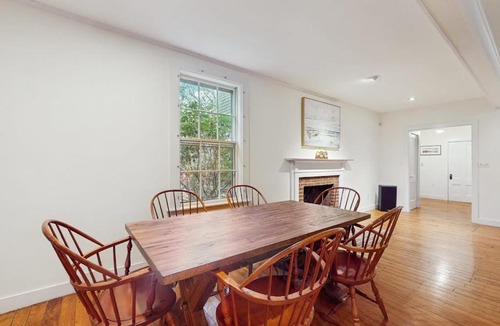 Barnstable House | Family Tides