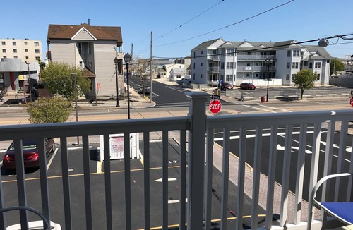 Seaside Heights Condo | Fantastic 2-bedroom condo 1 block from the beach