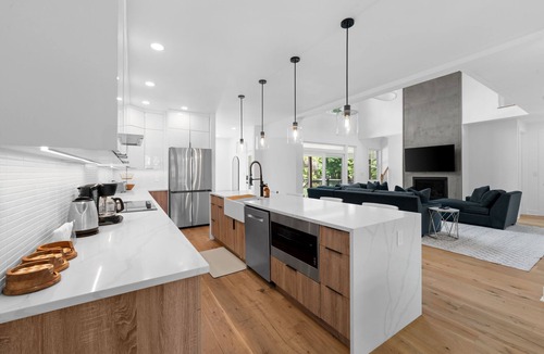 Greenport House | Fantastic 4-bedroom house with Pool and Outdoor Kitchen in charming East Marion