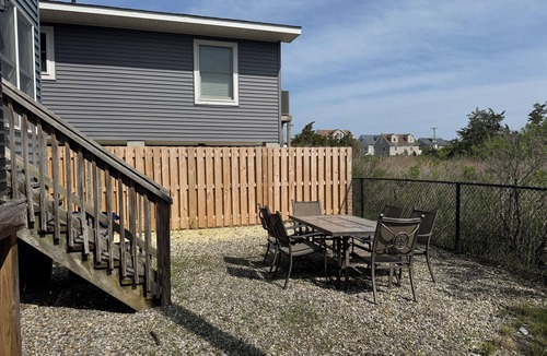 Manasquan House | Fantastic location! 2 Blocks from Manasquan Beach!