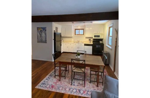 Stowe Hollow House | Fantastic Stowe 4 Bed Home 1 mile from Downtown!!