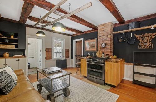 Gilmanton House | Farm Adventure Animals & Fire pit, Lakes Region