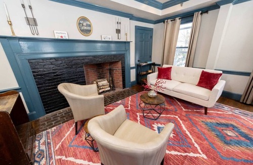 Sherborn Apartment | Farm Room: The Inn at Fireside Tavern Sherborn