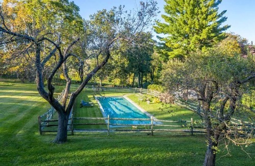 New Preston Cottage | Farm Valley Cottage + 60 ft Pool
