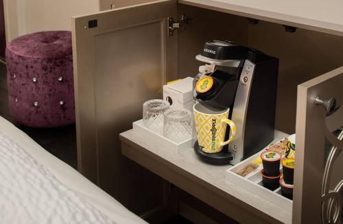 Garment District Hotel | Fashionista King Space, Artsy Boutique Hotel: Relaxing Stays, Near Broadway