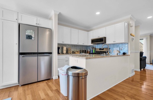 Seaside Heights House | Fast Wi-Fi | Coffee Bar | Linens & Towel | Parking - Holiday Home