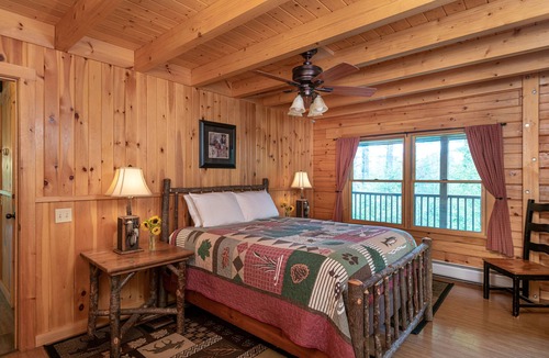 Jeffersonville Cabin | Field and Stream Dream Cabin near Smuggler's Notch
