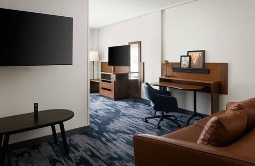 Newark Hotel | MAJOR INTERNATIONAL SPORTING EVENT Special - Comfortable hotel room in close proximity to Metlife Stadium