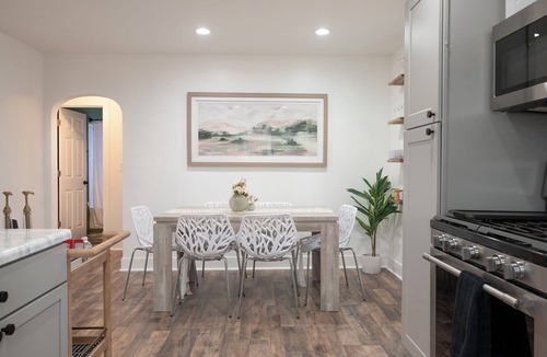 Golf Manor House | Fire Pit, Coffee Bar, Deck, Grill, Game Room