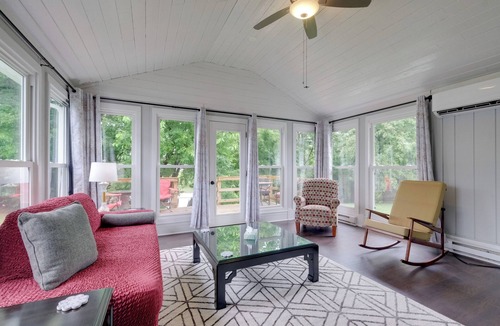 Colonial Beach House | Fish, Relax & Enjoy Lake Views: Colonial Beach Gem