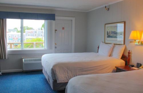 Boothbay Harbor Hotel | Fisherman's Wharf Inn
