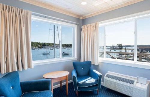 Boothbay Harbor Hotel | Fisherman's Wharf Inn