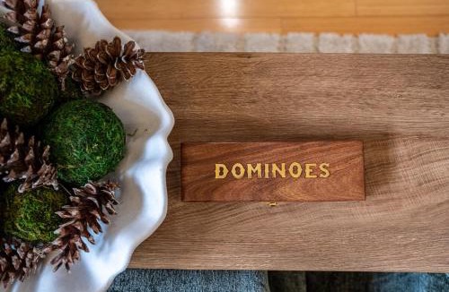 West Brattleboro House | Forest Green Retreat
