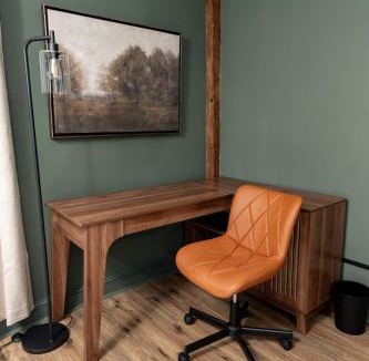 Sherborn Hotel | Forest Room: The Inn at Fireside Tavern Sherborn