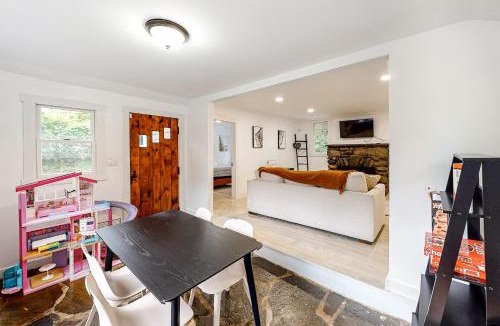 Canadensis House | Forestside Lodge