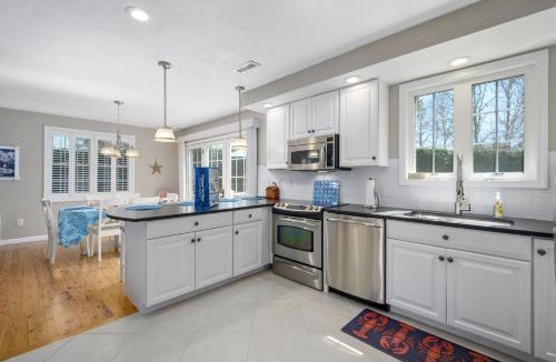 Bass River House | Four Shore: Walk to Parkers River Beach