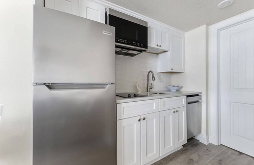 Wildwood Crest Condo | Freshly updated Beach Haven nestled on beautiful coast of Wildwood Crest!