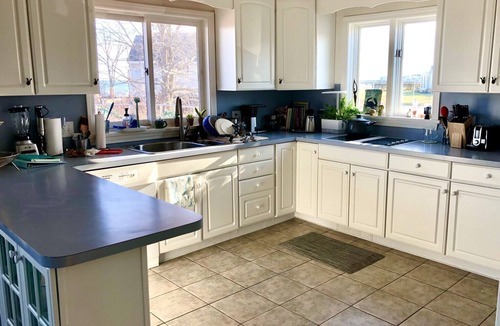 Niantic House | Friends & family gather - waterfront contemporary home "The Salty Rabbit”