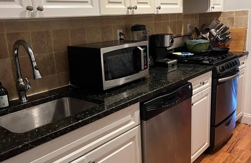 East Harlem Apartment | Fully Furnished 1BR Apt Prime E 101st St Location, Steps from Central Park